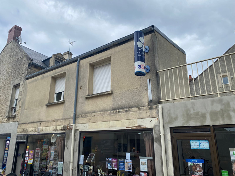 Ravalement de façade bar tabac au nord de Caen